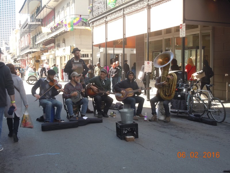 00 Band Playing in French Quarter