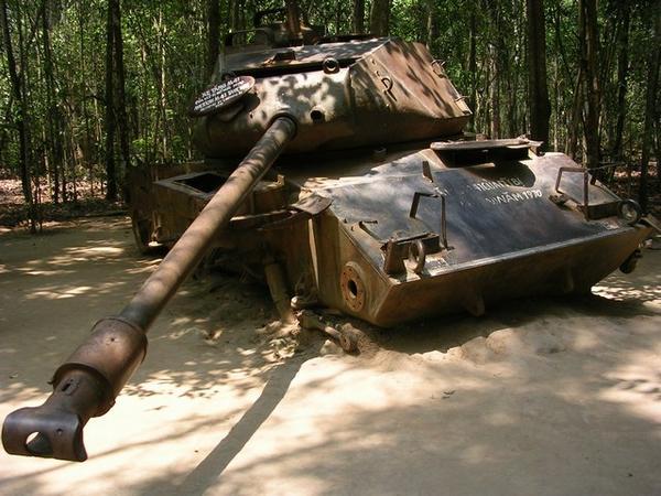 Cu Chi Tunnels: US tank | Photo