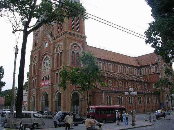 Saigon Sites: Notre Dame