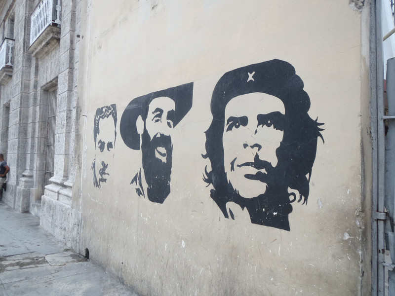 che and two other dudes