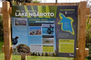 Lake Ngaroto sign