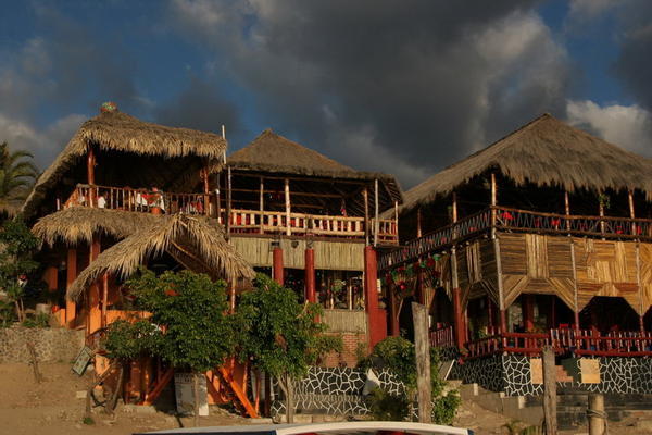 Lakefront Restaurants in Pana