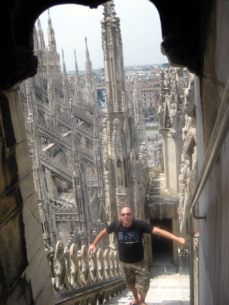 Climbing Duomo di Milano