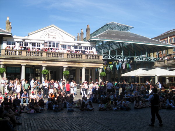A busy day in a scorching hot Covent garden