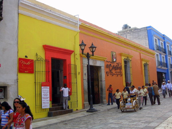 The colourful buildings of Oaxaca