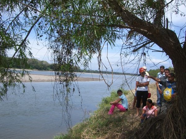Resting by the Río Lempa