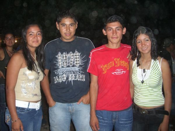 Delmi (CR), Nelson (NE), Javier (NE), and Elsi (CR) 