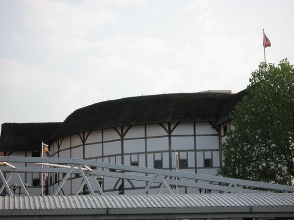 The outside of The Globe, taken the 1st day