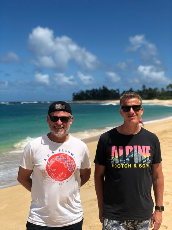 Two cool Hawaiin dudes!
