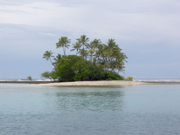Atoll islet