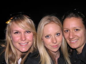 Sarah, Danae, and Dafne atop Canberra Hill