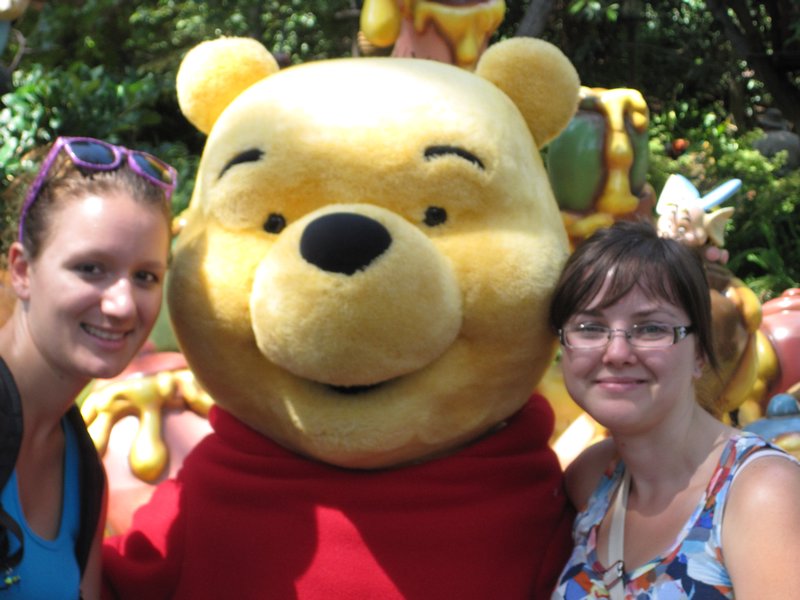 Larisa and Dafne with Pooh