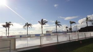 Skating rink by the beach