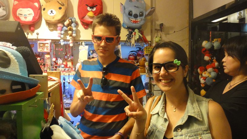Zach 2 and Fernanda rock the Chinese glasses
