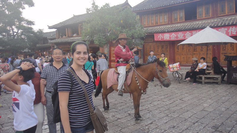 Fernanda and a Naxi horseman