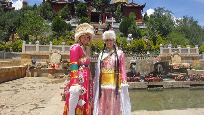 Dafne and Fernanda as Tibetans