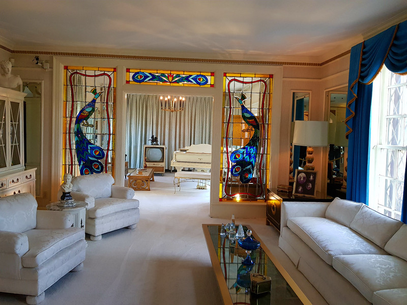 Room in Graceland 
