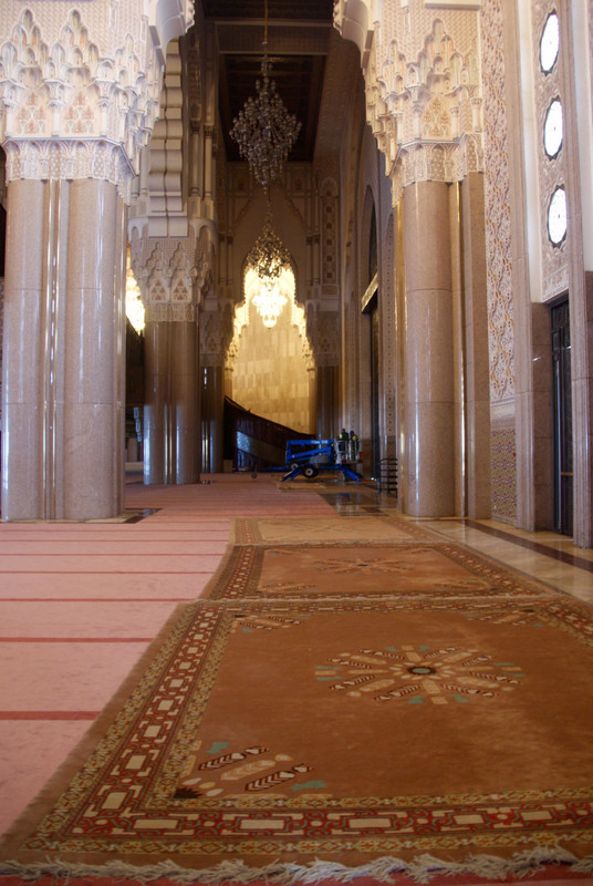 Inside the Hussan II mosque