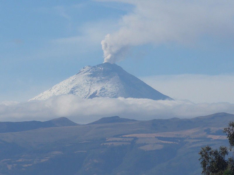 Cotopaxi eruption 