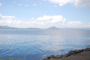 Taal Lake and Volcano (1)