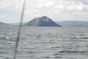 Taal Lake and Volcano (28)