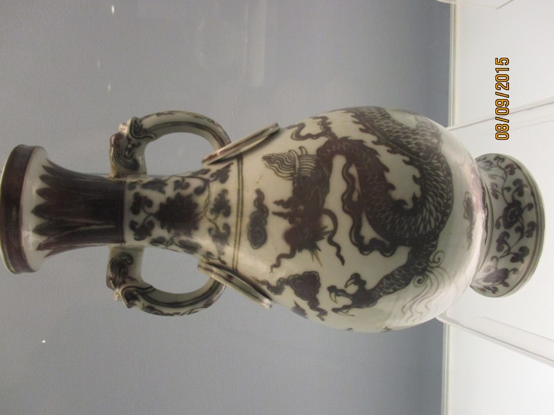 Porcelain Dragon Vase 1368-98AD