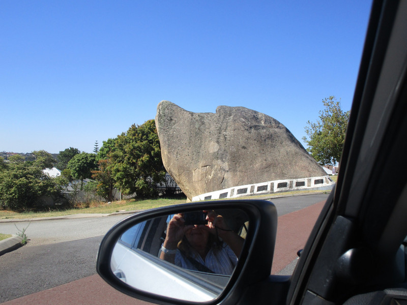 Dog rock, Albany
