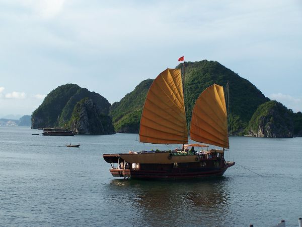 Boat in Ha Long Bay