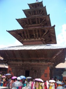 Puja at Kumbeshwar Temple