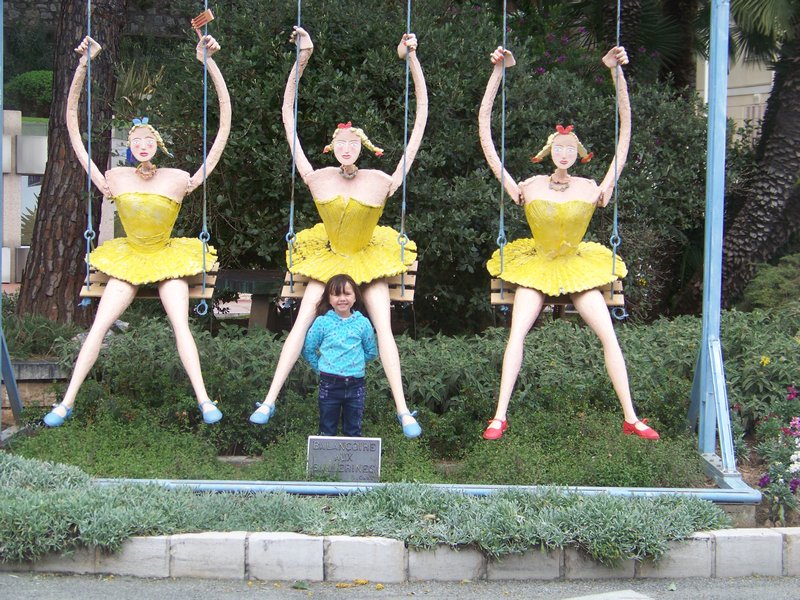 I loved the swinging ballerinas