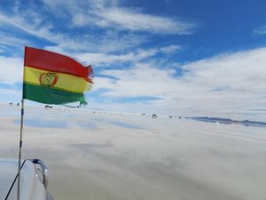 Bolivian Flag/Sal de Uyunji