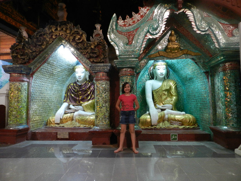 Buddhas at Botataung Paya