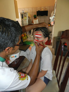 Kevin Painting my Face