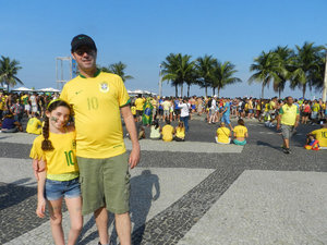 Isabelle and her daddy in Copacabana