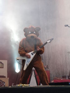 And a guitar playing bear!