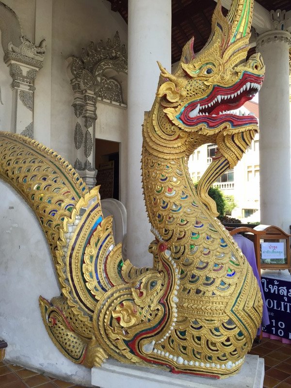 Dragon at Wat Chedi Luang 