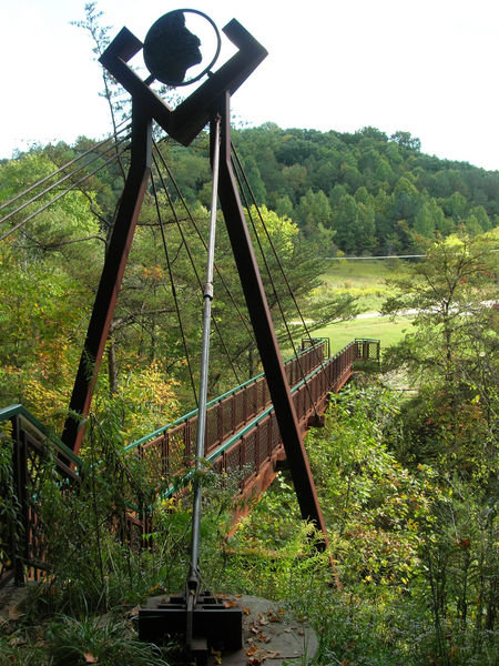 The suspension bridge leading back to the Gorge Overlook Trail