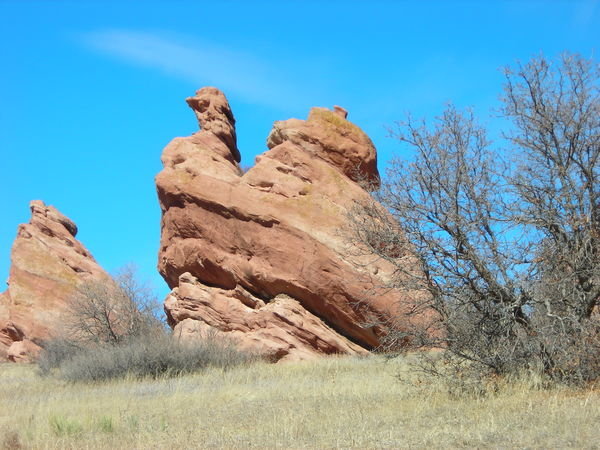 A teapot-shaped formation along the trail