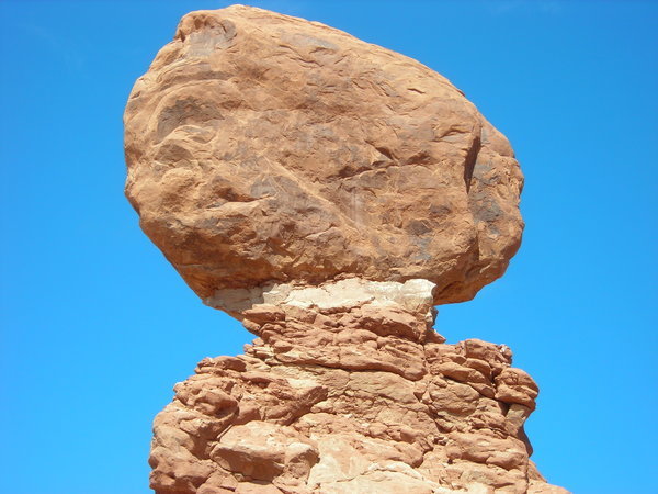 A closer look at the top part of Balanced Rock