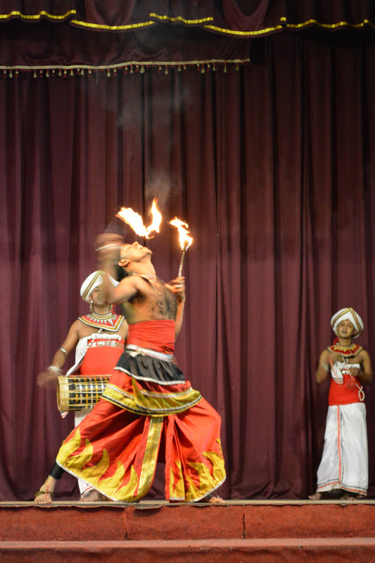Kandy Dance Performance