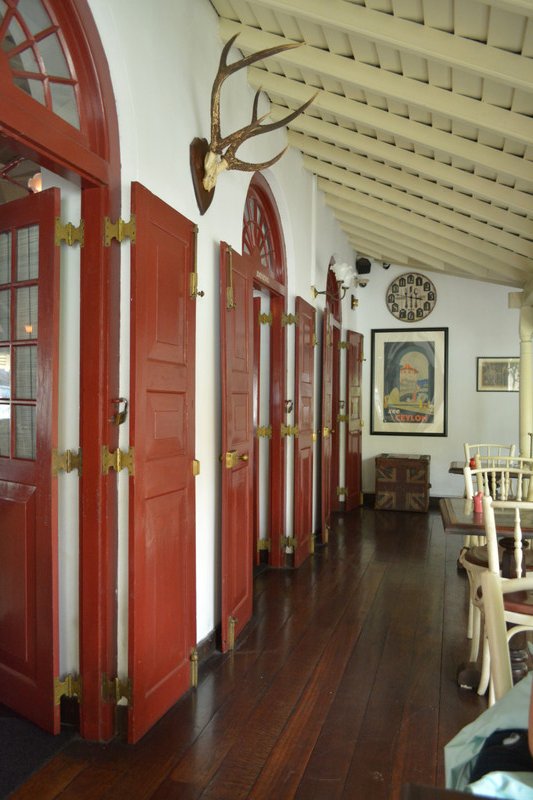 Royal Bar and Hotel, Kandy