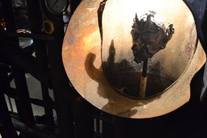 Inside the steampunk gramophone 