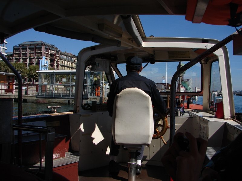 Geneva (12) Driver of the boat