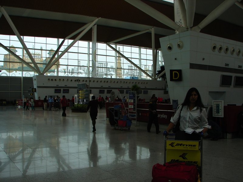 India 2010 (4) Delhi Domestic Departures