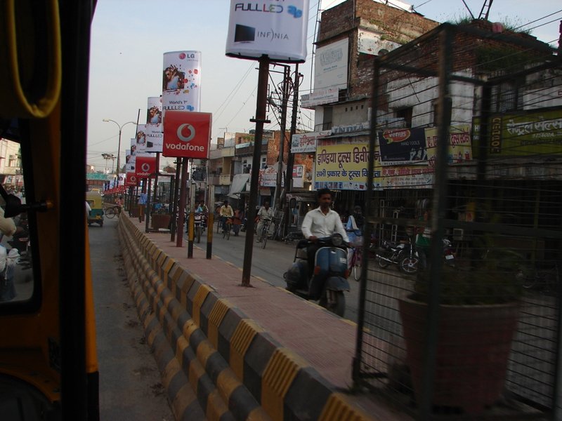 India 2010 (17) Auto-rickshaw ride in Varanasie