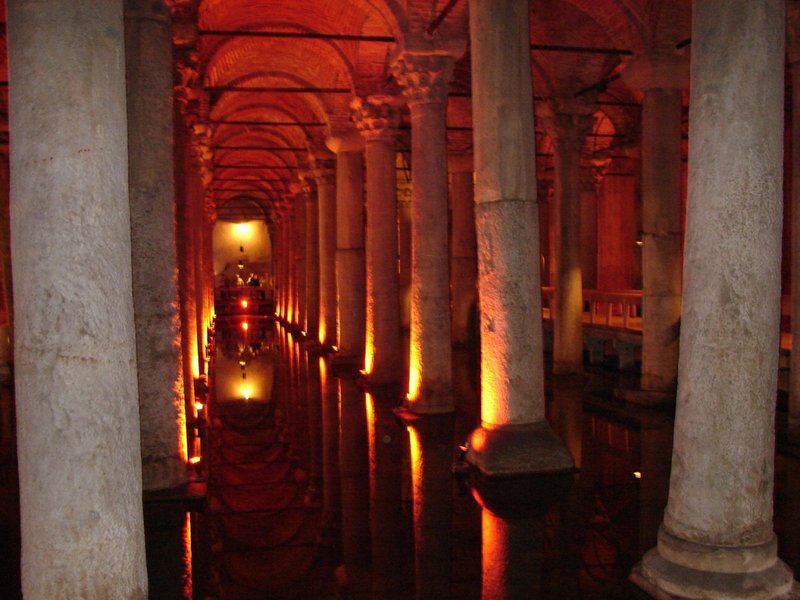 Istanbul (053) Inside Basilica Cistern