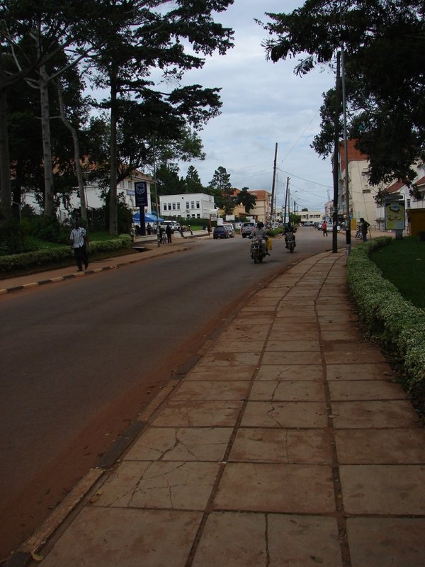 Botanical Garden (031) Entebbe down town