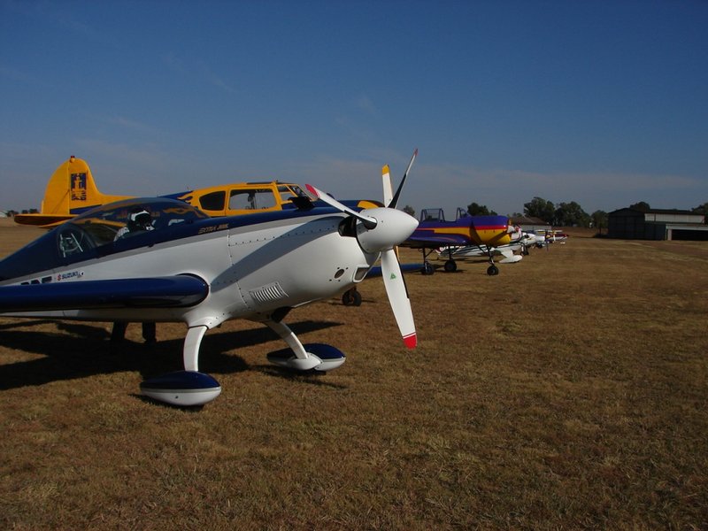 Brits-Parys (15) Other aircrafts to take part in the rally