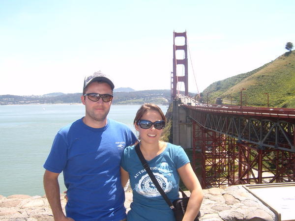 Heli und Phipu vor der Golden Gate Bridge