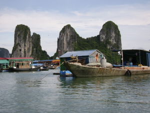 Floating village, Ha Long Bay